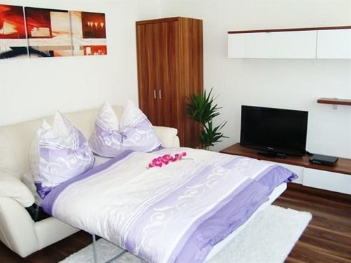 Checkvienna - Meiselstrasse Apartment *